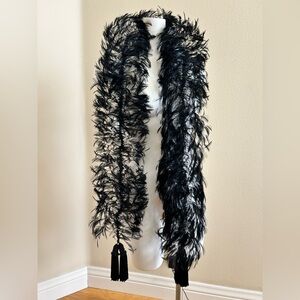 Coque Black Feather Boa Beaded Tassle